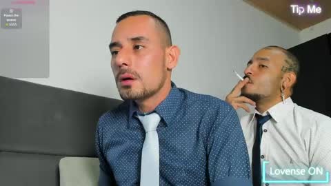 Snapshot of jhonyalzate chatting on May 29, 12:19 am Jhony Alzate online show from May 29, 12:19 am