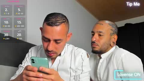 Snapshot of jhonyalzate chatting on June 12, 12:20 am Jhony Alzate online show from June 12, 12:20 am