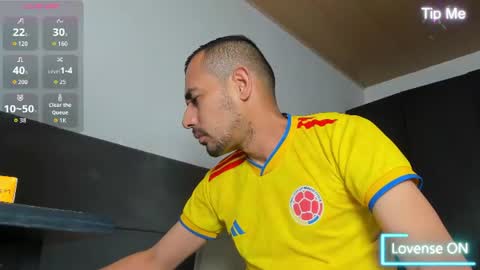 Snapshot of jhonyalzate chatting on July 17, 12:12 pm Jhony Alzate online show from July 17, 12:12 pm