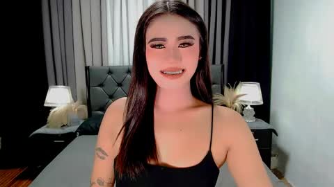 Snapshot of jhuliana_and_charles_room chatting on April 18, 11:27 pm jhuliana_and_charles_room online show from April 18, 11:27 pm