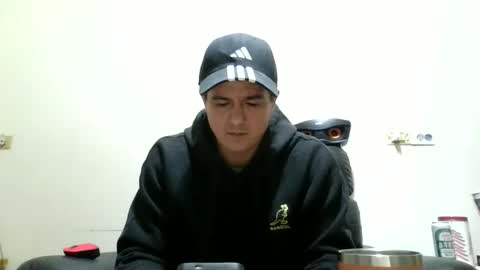 Snapshot of jhwozy chatting on November 2, 3:14 pm jhwozy online show from November 2, 3:14 pm