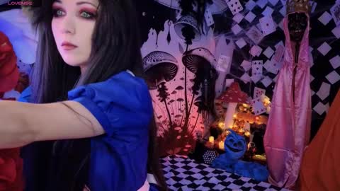    online show from November 8, 3:07 am