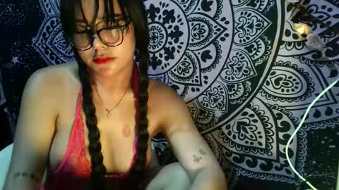 Snapshot of jillian_fuckdoll chatting on February 27, 2:44 am jillian_fuckdoll online show from February 27, 2:44 am