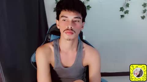 Snapshot of jim_cumxx chatting on October 11, 9:52 am JIMBOY online show from October 11, 9:52 am