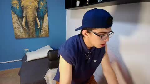 Snapshot of jim_deepxxx chatting on July 27, 12:23 pm GEROGE online show from July 27, 12:23 pm