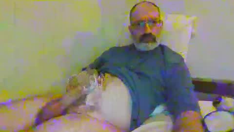 Snapshot of jimmielove47 chatting on May 4, 12:17 am jimmielove47 online show from May 4, 12:17 am