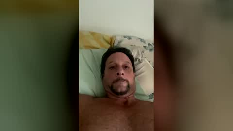 Snapshot of jimmy804866 chatting on May 23, 11:47 am jimmy804866 online show from May 23, 11:47 am