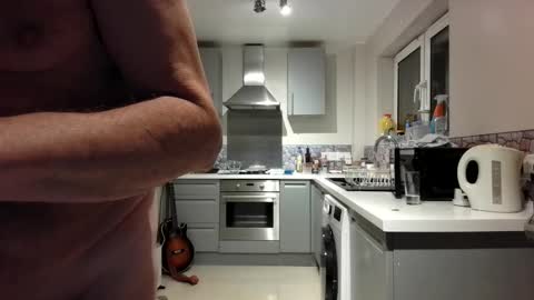 Jimmy Benido online show from November 25, 7:25 pm