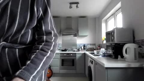 Jimmy Benido online show from April 2, 4:37 pm