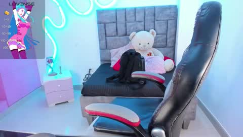 Snapshot of jisoo__ chatting on November 26, 1:23 pm kim online show from November 26, 1:23 pm