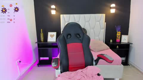 Snapshot of jisoo__ chatting on March 16, 1:37 pm kim online show from March 16, 1:37 pm