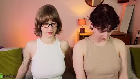 Snapshot of jitoon_exe chatting on October 11, 8:07 pm Hey Guys We are Julia ginger Tina brunette online show from October 11, 8:07 pm