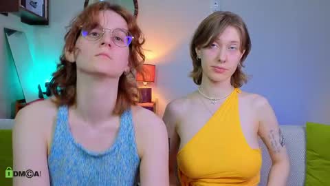 Snapshot of jitoon_exe chatting on May 2, 4:23 pm Hey Guys We are Julia ginger Tina brunette online show from May 2, 4:23 pm
