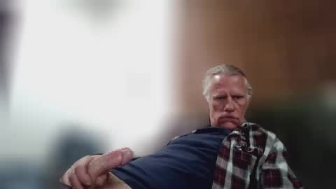 Snapshot of jizzmitten5 chatting on February 22, 8:13 am jizzmitten5 online show from February 22, 8:13 am