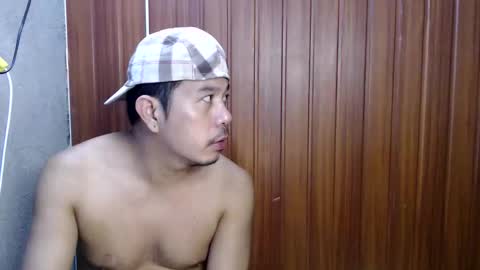 Snapshot of jjboy74472 chatting on October 6, 6:38 pm jjboy74472 online show from October 6, 6:38 pm