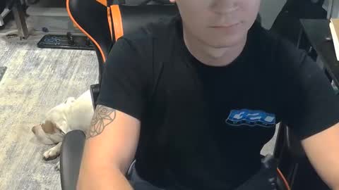 Snapshot of jjhynes402 chatting on September 22, 8:22 pm Jake online show from September 22, 8:22 pm