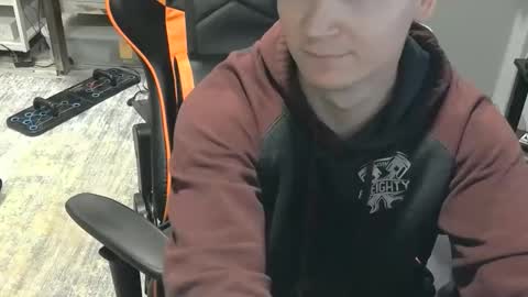 Snapshot of jjhynes402 chatting on October 27, 6:45 pm Jake online show from October 27, 6:45 pm