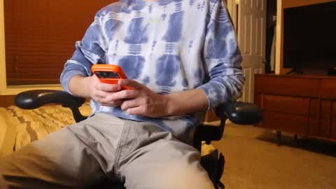 Snapshot of jjjjjfive chatting on December 1, 12:59 am jjjjjfive online show from December 1, 12:59 am