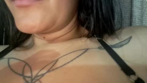 Snapshot of jjodie__ chatting on February 13, 7:48 am luuuuuuuuuu online show from February 13, 7:48 am