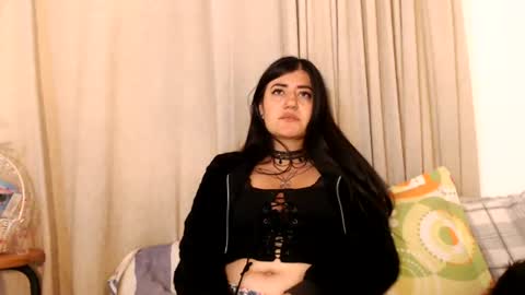 Snapshot of jjodie__ chatting on August 4, 1:20 am luuuuuuuuuu online show from August 4, 1:20 am
