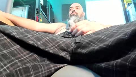 Snapshot of jjv91 chatting on February 25, 8:40 pm JayV online show from February 25, 8:40 pm