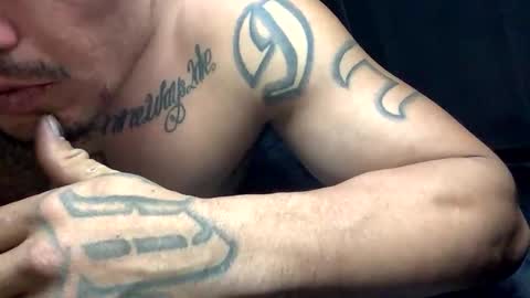 jmartel92 online show from April 8, 8:25 am