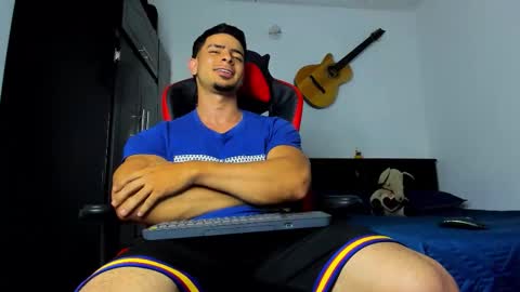 IGJmortton online show from March 25, 11:44 pm