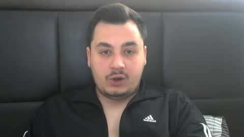 Snapshot of jnsnw chatting on January 19, 7:04 am jnsnw online show from January 19, 7:04 am