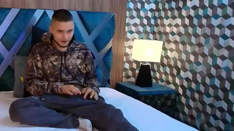 Snapshot of joaho_fernandez chatting on April 13, 9:09 pm Joao online show from April 13, 9:09 pm