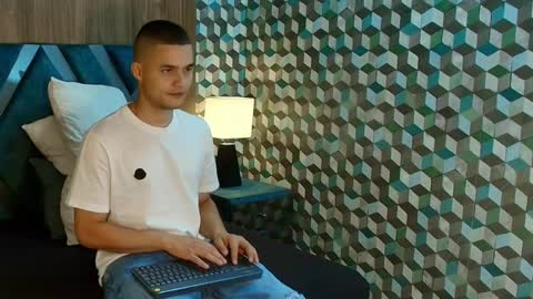 Snapshot of joaho_fernandez chatting on April 24, 8:44 pm Joao online show from April 24, 8:44 pm