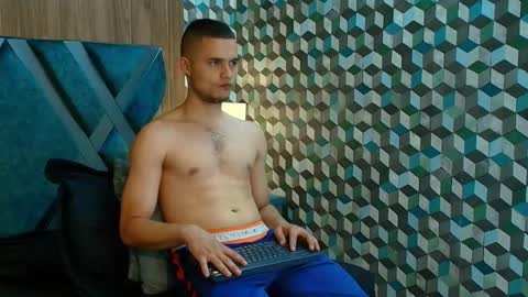 Snapshot of joaho_fernandez chatting on April 28, 2:27 am Joao online show from April 28, 2:27 am