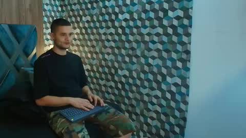 Snapshot of joaho_fernandez chatting on May 4, 9:00 pm Joao online show from May 4, 9:00 pm