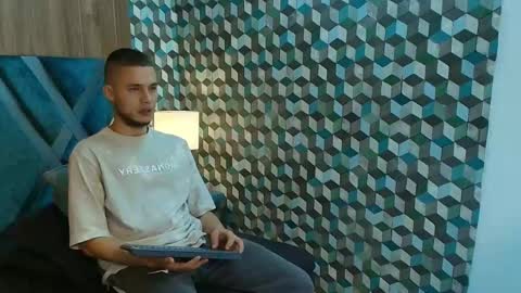 Snapshot of joaho_fernandez chatting on May 10, 9:31 pm Joao online show from May 10, 9:31 pm