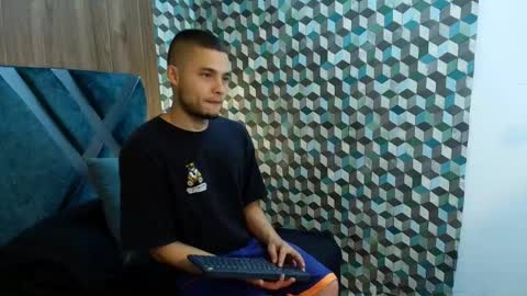 Snapshot of joaho_fernandez chatting on June 1, 10:11 pm Joao online show from June 1, 10:11 pm