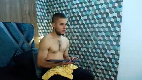 Snapshot of joaho_fernandez chatting on June 16, 9:28 pm Joao online show from June 16, 9:28 pm
