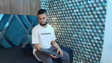 Snapshot of joaho_fernandez chatting on July 6, 11:07 pm Joao online show from July 6, 11:07 pm