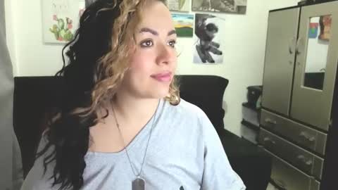 Snapshot of joan_allen chatting on April 26, 4:48 pm Johana online show from April 26, 4:48 pm