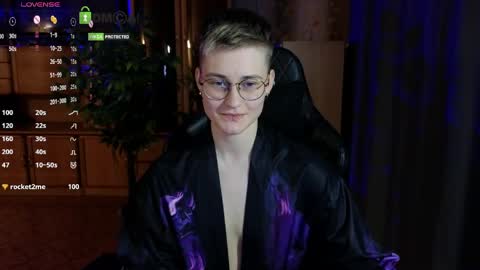 Snapshot of joan_night chatting on April 20, 7:26 pm J online show from April 20, 7:26 pm