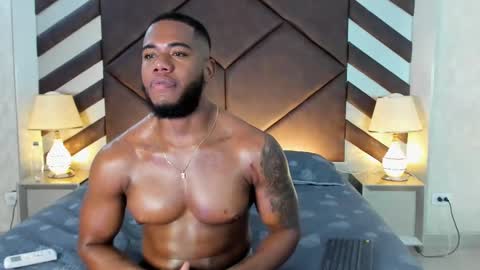 Snapshot of joan_saenz chatting on February 28, 4:10 am JOAN SAENZ online show from February 28, 4:10 am