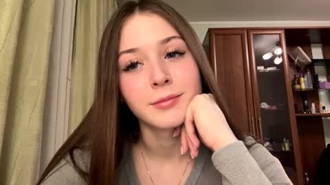 Adel online show from March 17, 5:16 pm