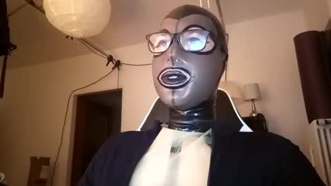 Snapshot of joanesxfree chatting on February 3, 10:00 pm The sweetest toy online show from February 3, 10:00 pm