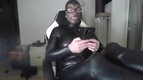 Snapshot of joanesxfree chatting on October 17, 8:00 pm The sweetest toy online show from October 17, 8:00 pm