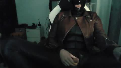 Snapshot of joanesxfree chatting on November 16, 11:32 pm The sweetest toy online show from November 16, 11:32 pm