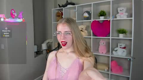 Snapshot of joann_shermann chatting on May 8, 1:22 am joann_shermann online show from May 8, 1:22 am