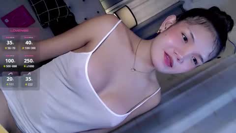 joanna_johnson online show from May 26, 5:42 pm