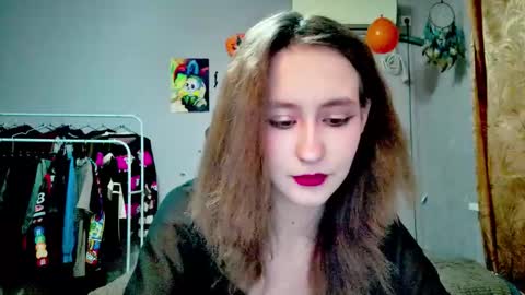 Joannatompson online show from November 19, 1:33 pm