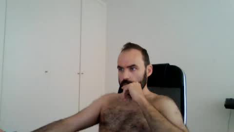 Snapshot of joaodias_18 chatting on June 23, 11:41 am joaodias_18 online show from June 23, 11:41 am