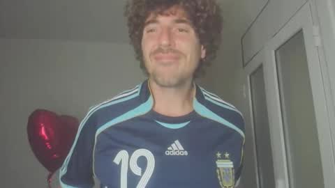 Snapshot of joaquin420_hot chatting on February 13, 10:39 pm joaquin420_hot online show from February 13, 10:39 pm