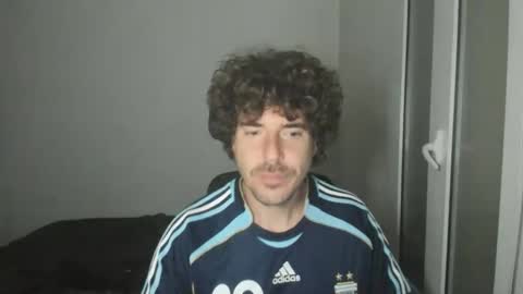 Snapshot of joaquin420_hot chatting on March 3, 3:12 am joaquin420_hot online show from March 3, 3:12 am