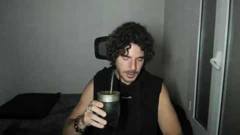 Snapshot of joaquin420_hot chatting on May 12, 2:41 am joaquin420_hot online show from May 12, 2:41 am